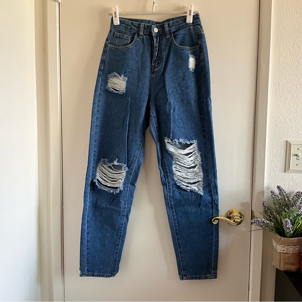 Ripped Denim Mom/Boyfriend style Jeans